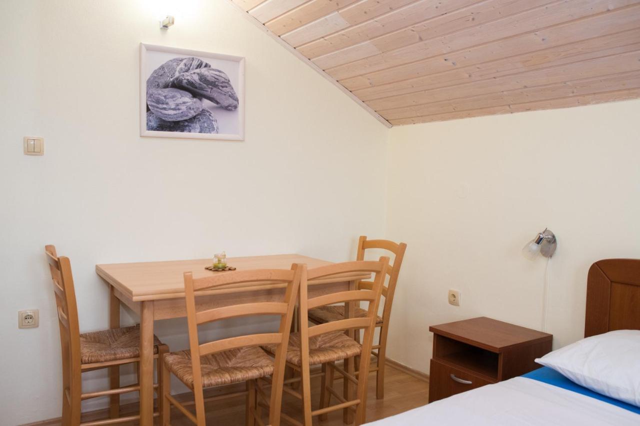 Apartment Dalmatien Raslina 외부 사진